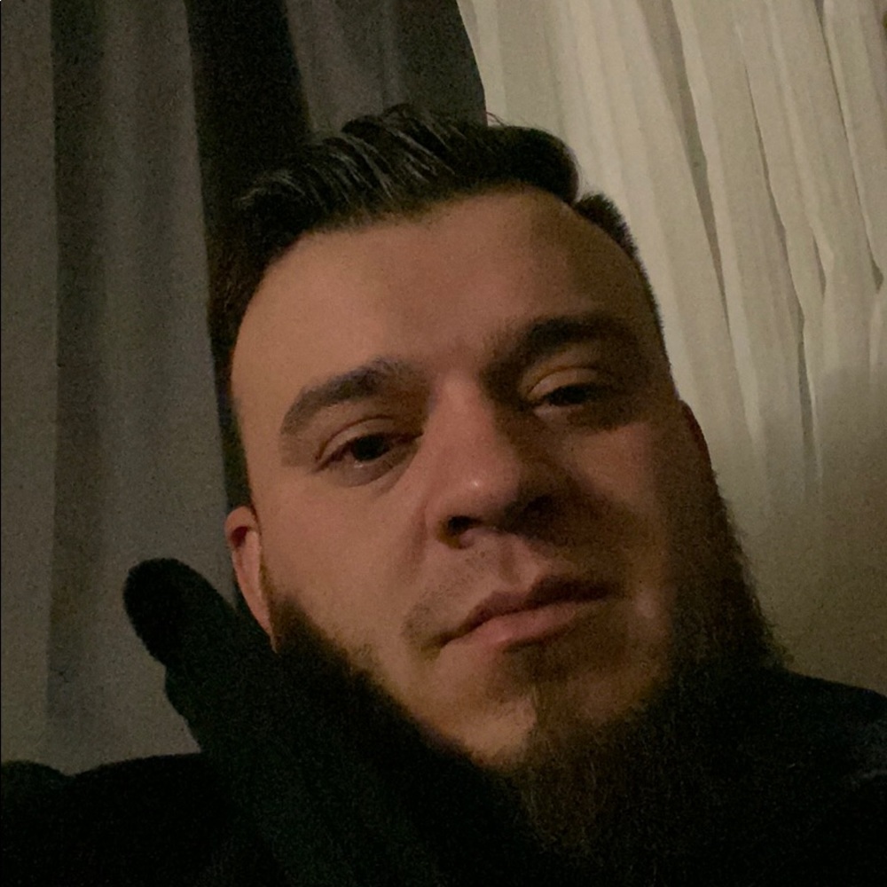 Meet your Posher, Tomas